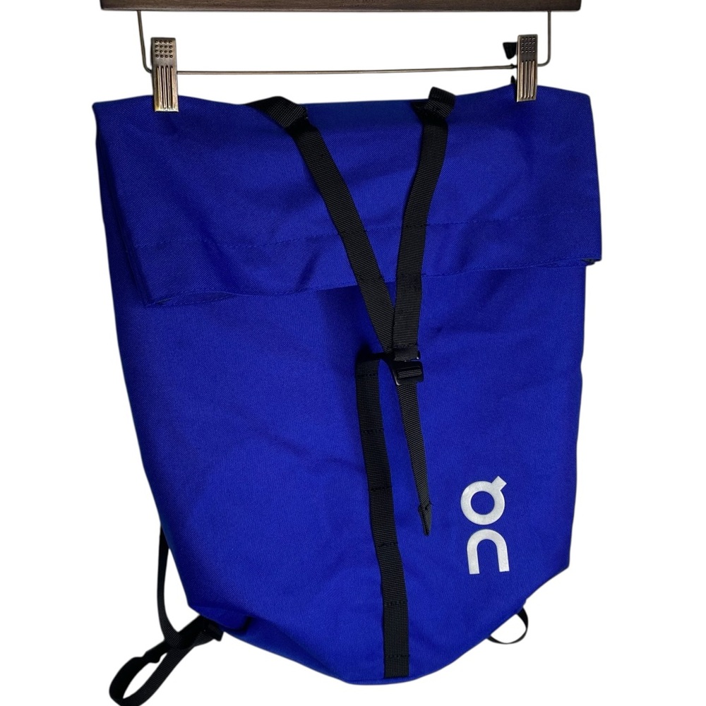 On Running Ambassador Roll Top Pack Blue Gym Tennis Backpack Minimalist Commuter